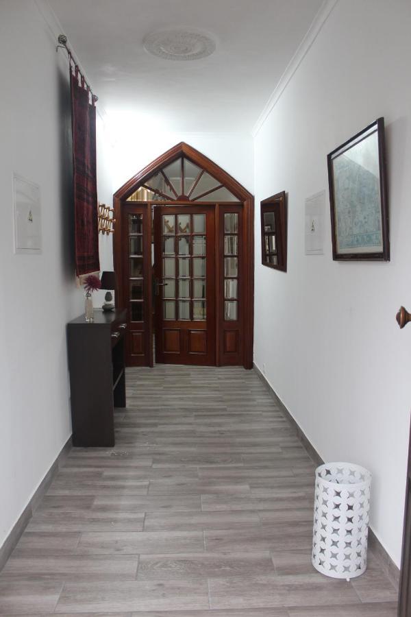 Vitorino De Nemesio Guesthouse Понта-Делгада Экстерьер фото