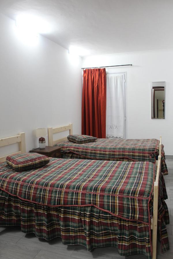 Vitorino De Nemesio Guesthouse Понта-Делгада Экстерьер фото