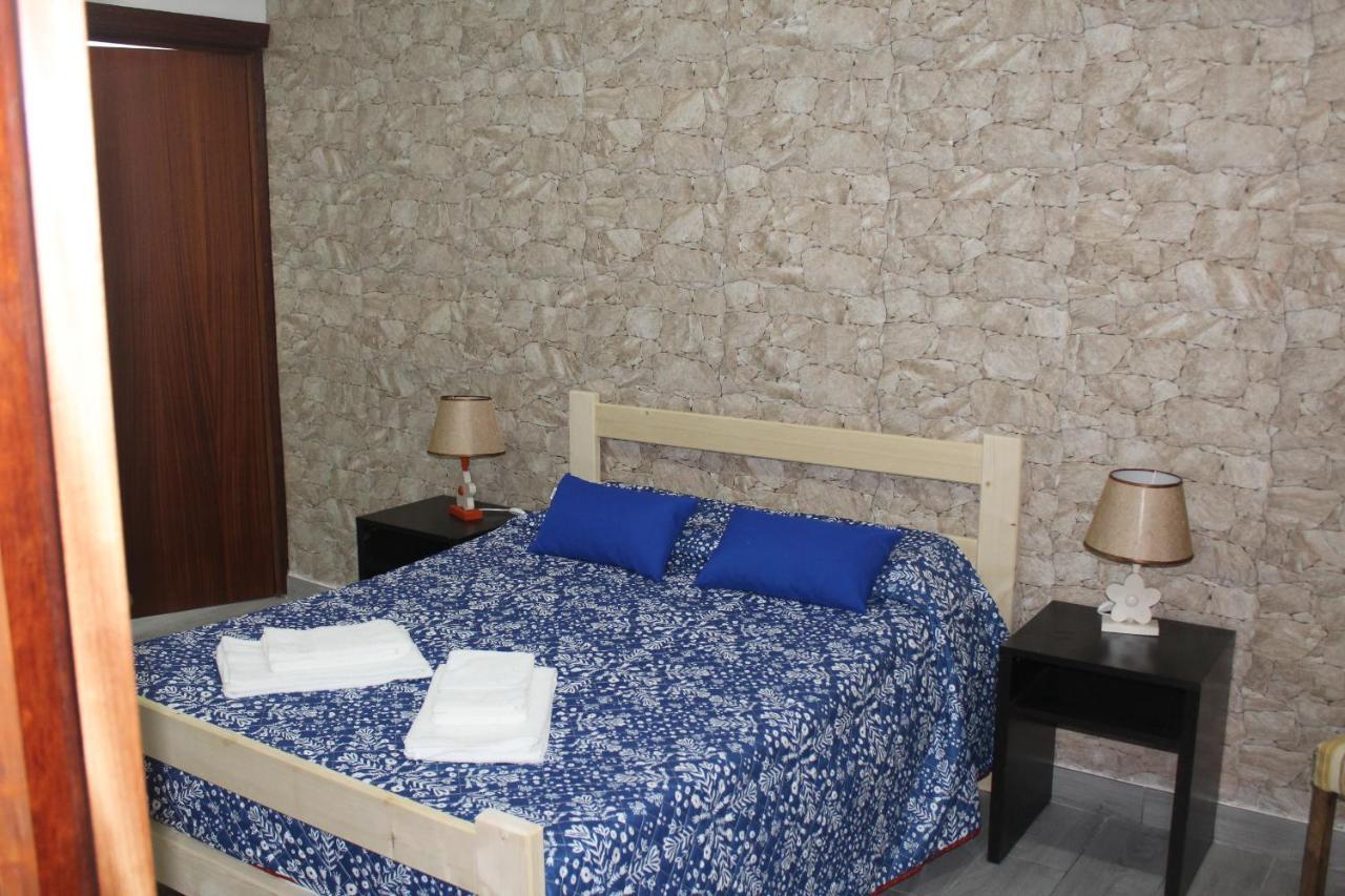 Vitorino De Nemesio Guesthouse Понта-Делгада Экстерьер фото