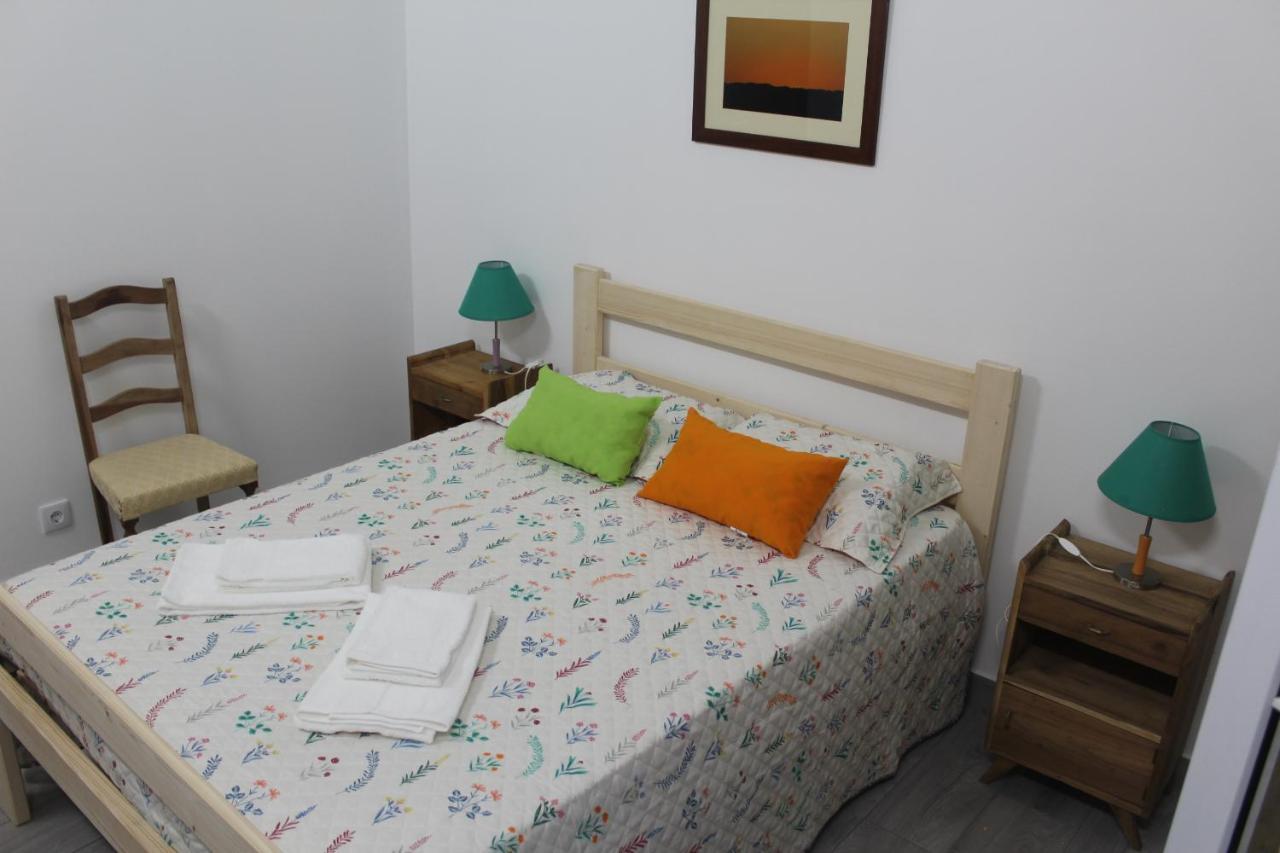 Vitorino De Nemesio Guesthouse Понта-Делгада Экстерьер фото