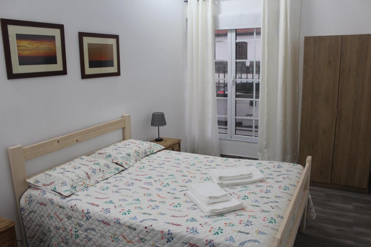 Vitorino De Nemesio Guesthouse Понта-Делгада Экстерьер фото