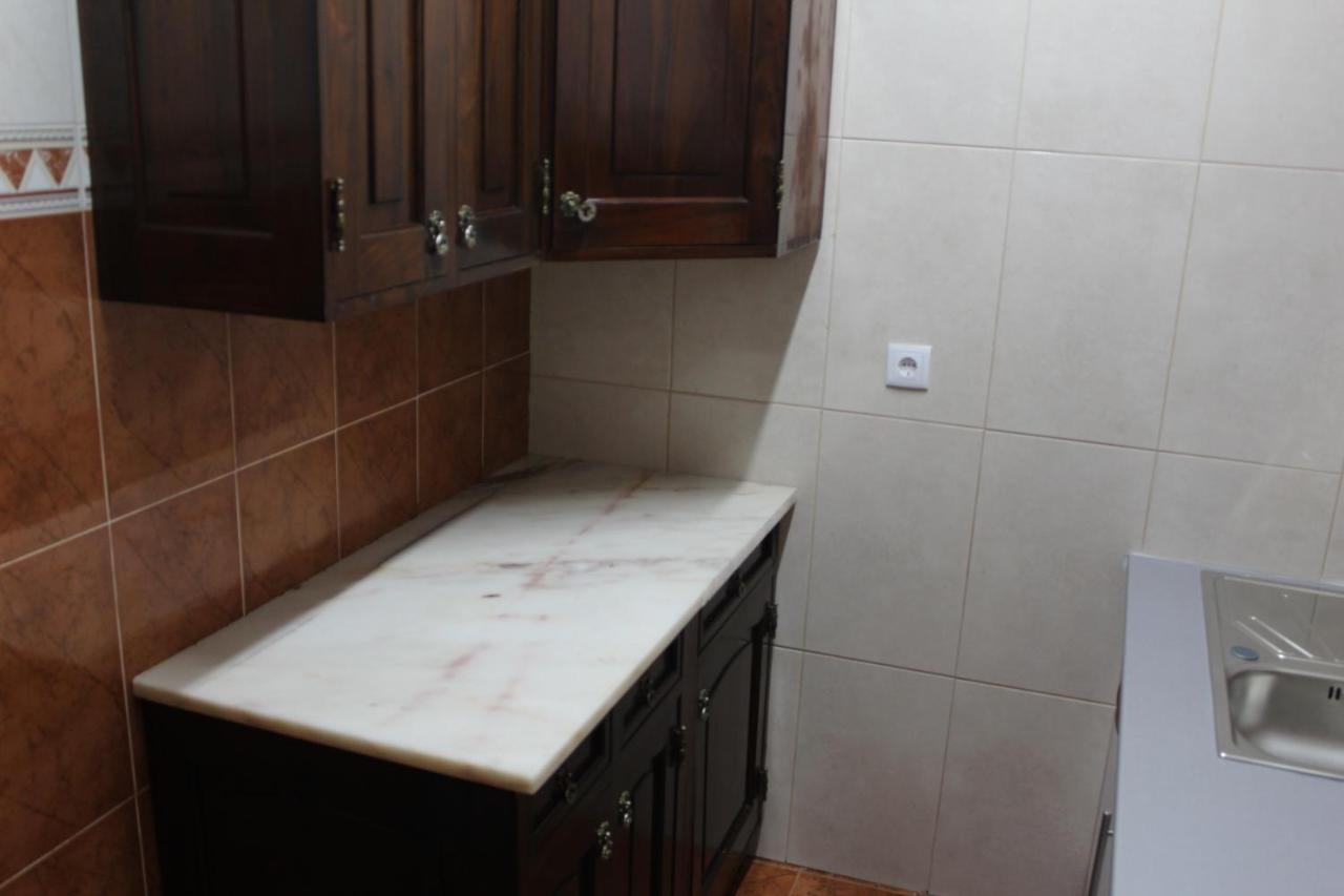 Vitorino De Nemesio Guesthouse Понта-Делгада Экстерьер фото