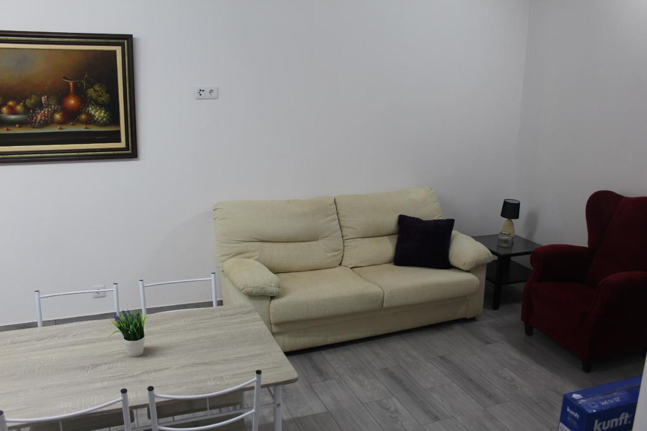 Vitorino De Nemesio Guesthouse Понта-Делгада Экстерьер фото